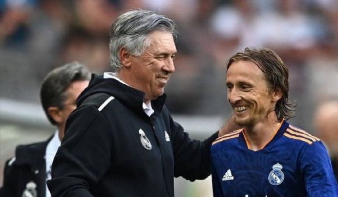 更衣室气氛 更衣室气氛