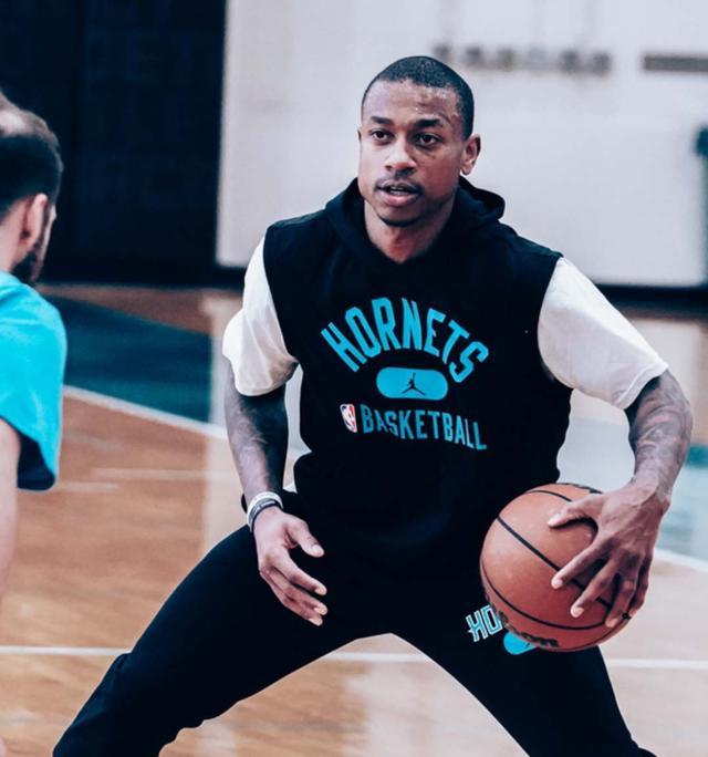 广厦的球迷 广厦的球迷