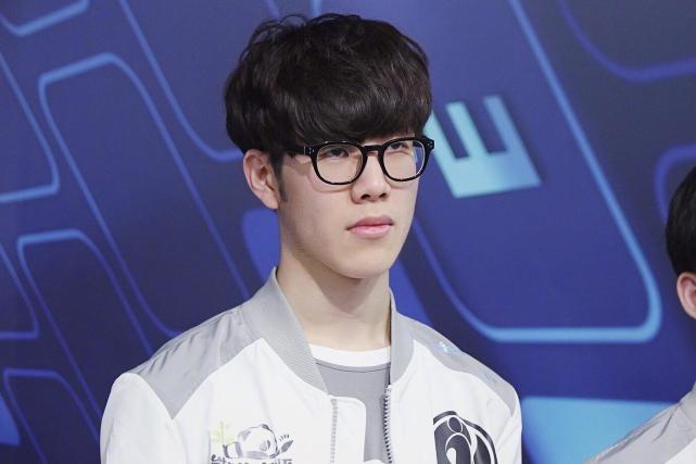 都在他们的 都在他们的