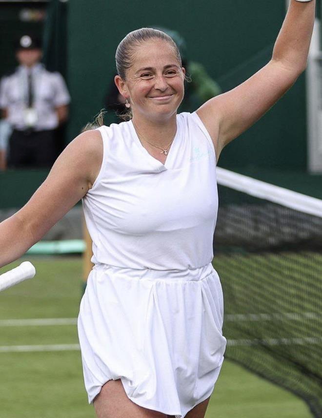 替补登场梅 替补登场梅